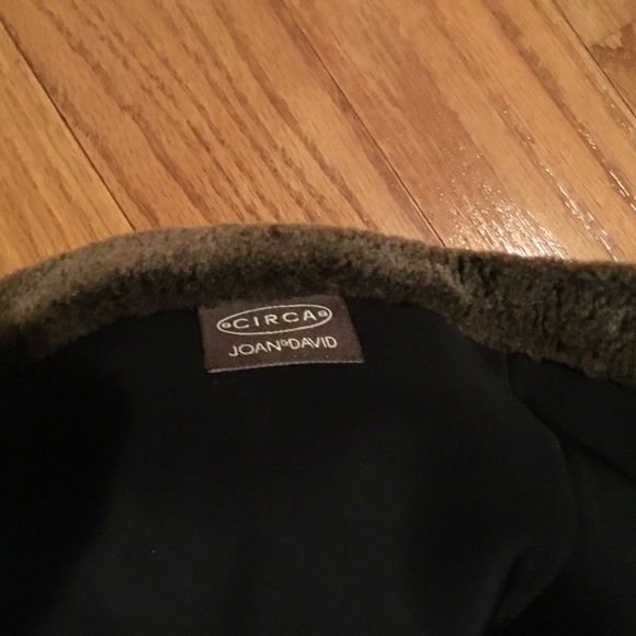 SALE - Circa Joan & David black suede booties Size 7.5 - Picture 8 of 8